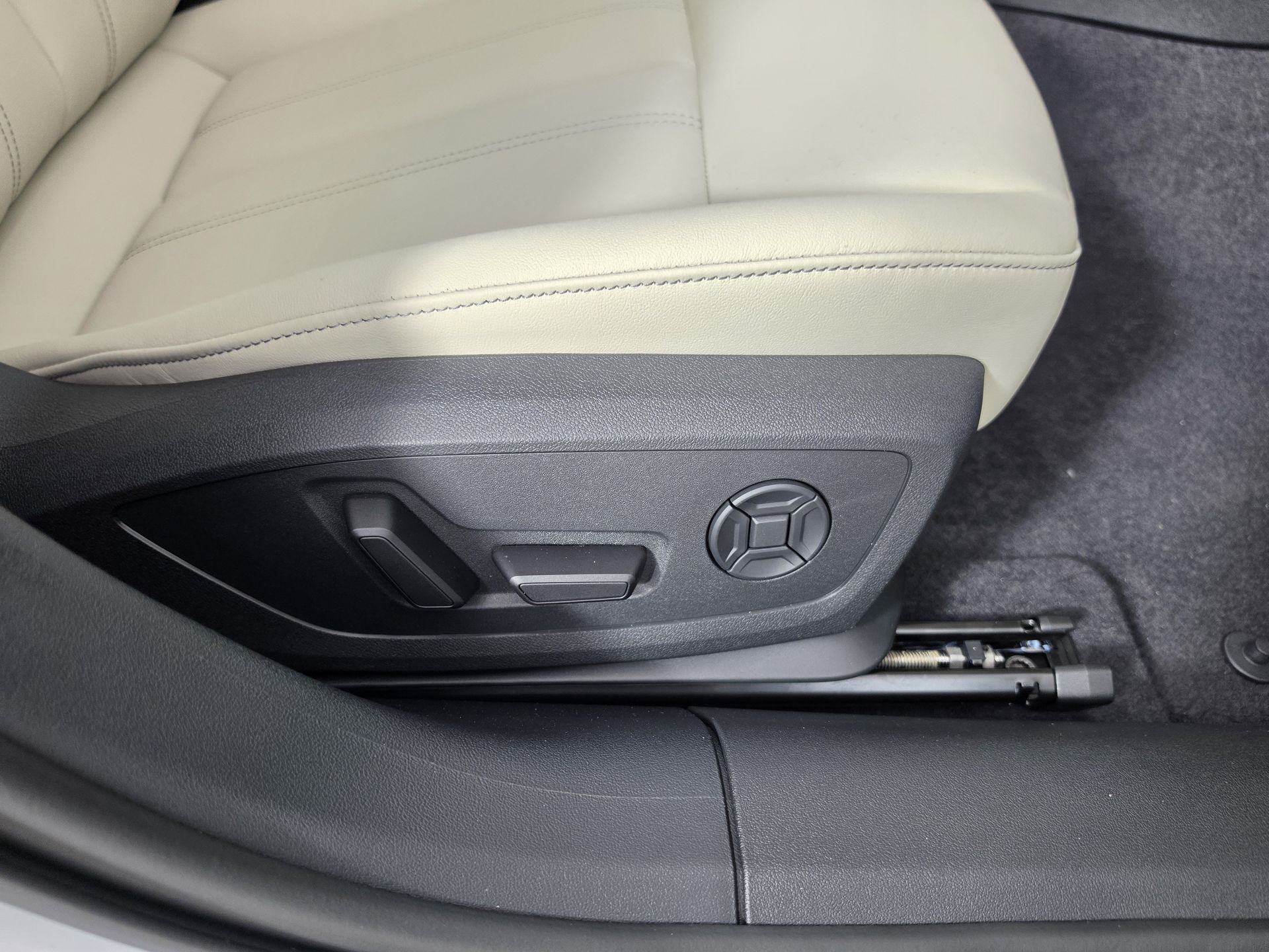 2026 Audi A5 Premium - Photo 39