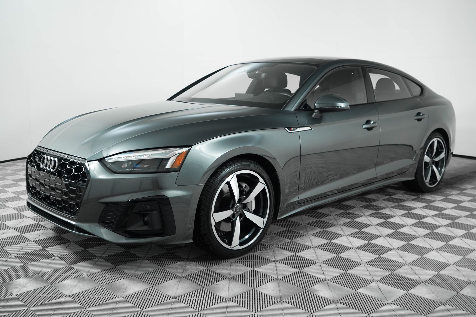 2025 Audi A5 45 S line Premium Plus photo 3