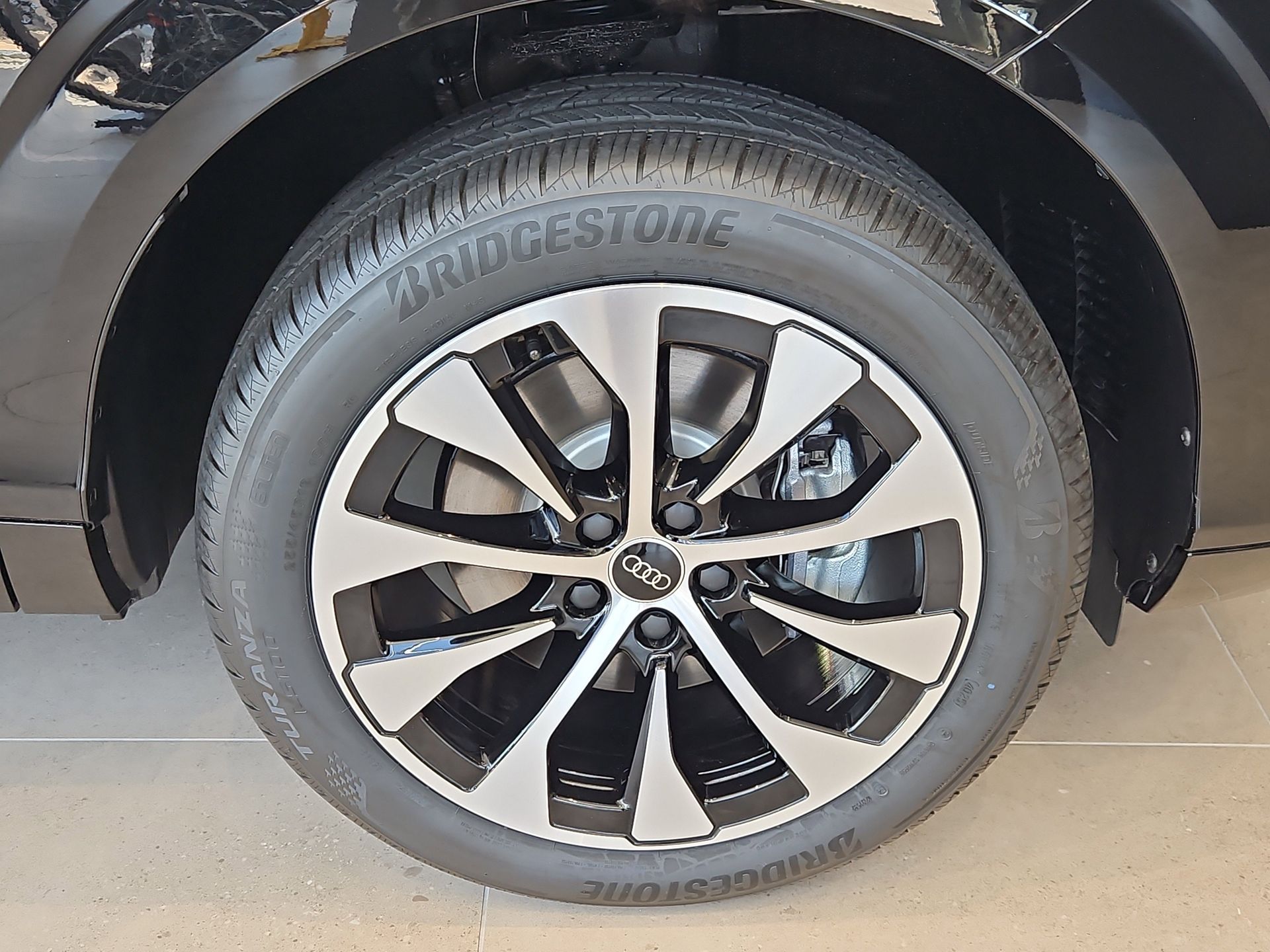 2026 Audi Q3 Base - Photo 9