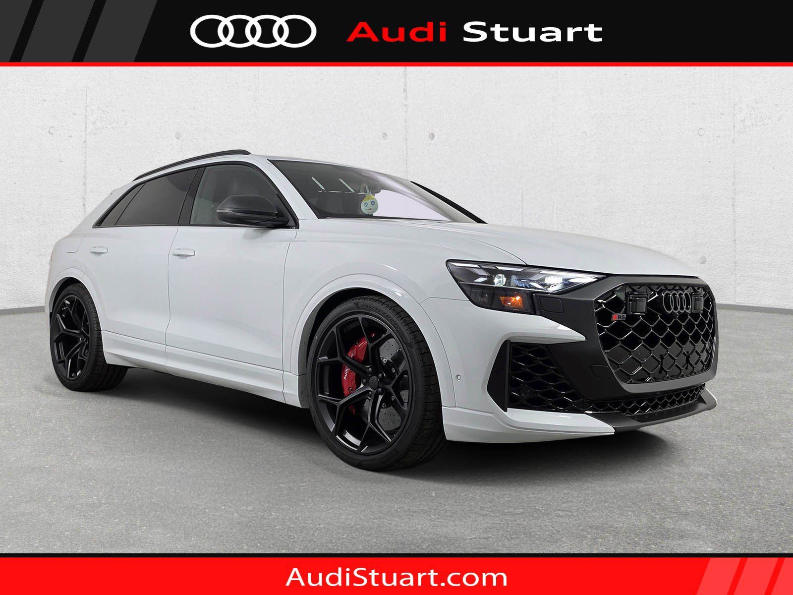 2026 Audi RS Q8 -'s photo