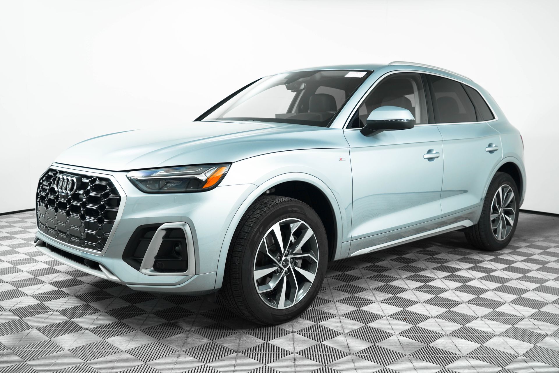 2023 Audi Q5 S line Premium Plus photo 3