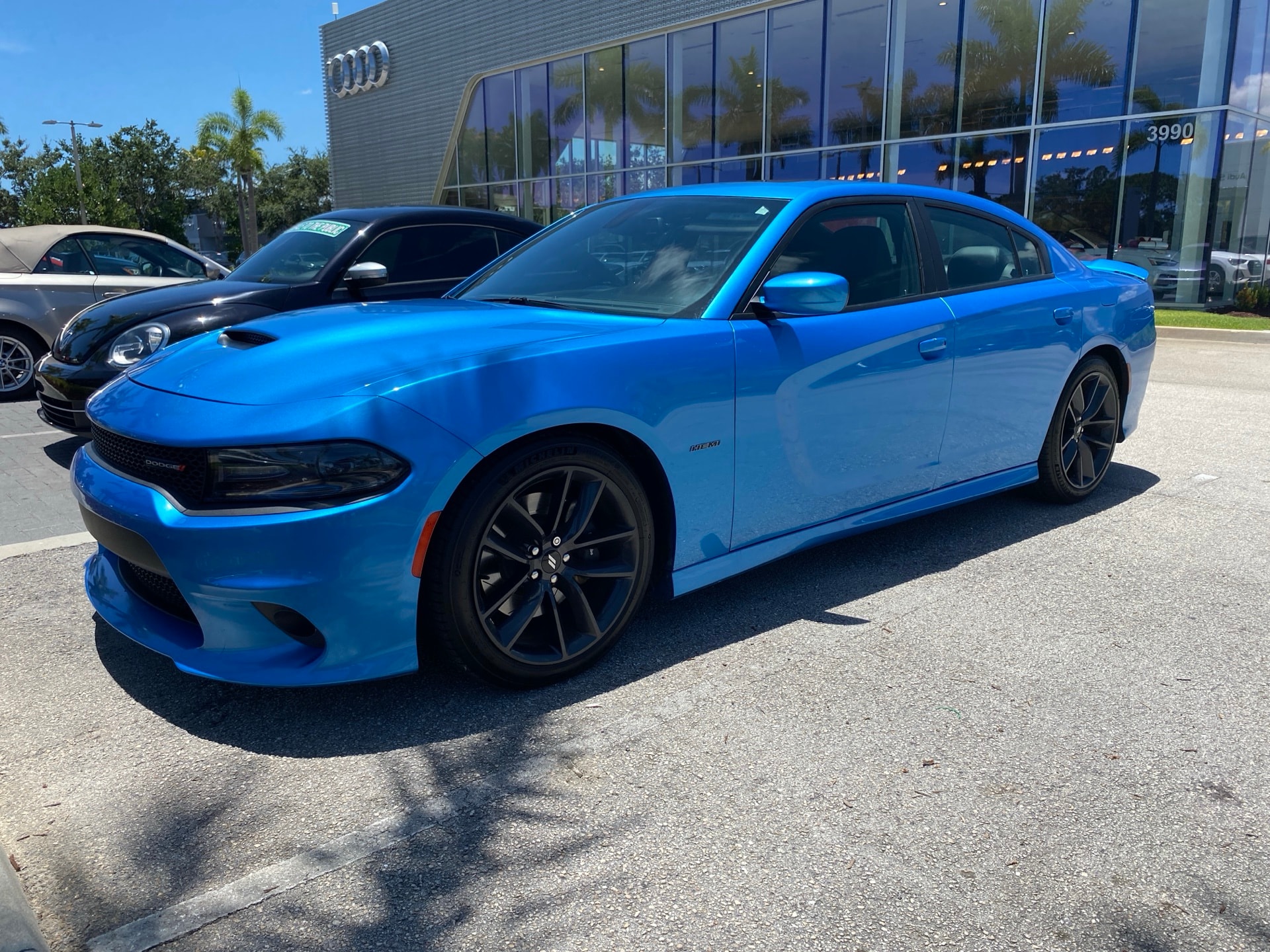 Used 2019 Dodge Charger R/T with VIN 2C3CDXCT0KH519374 for sale in Stuart, FL