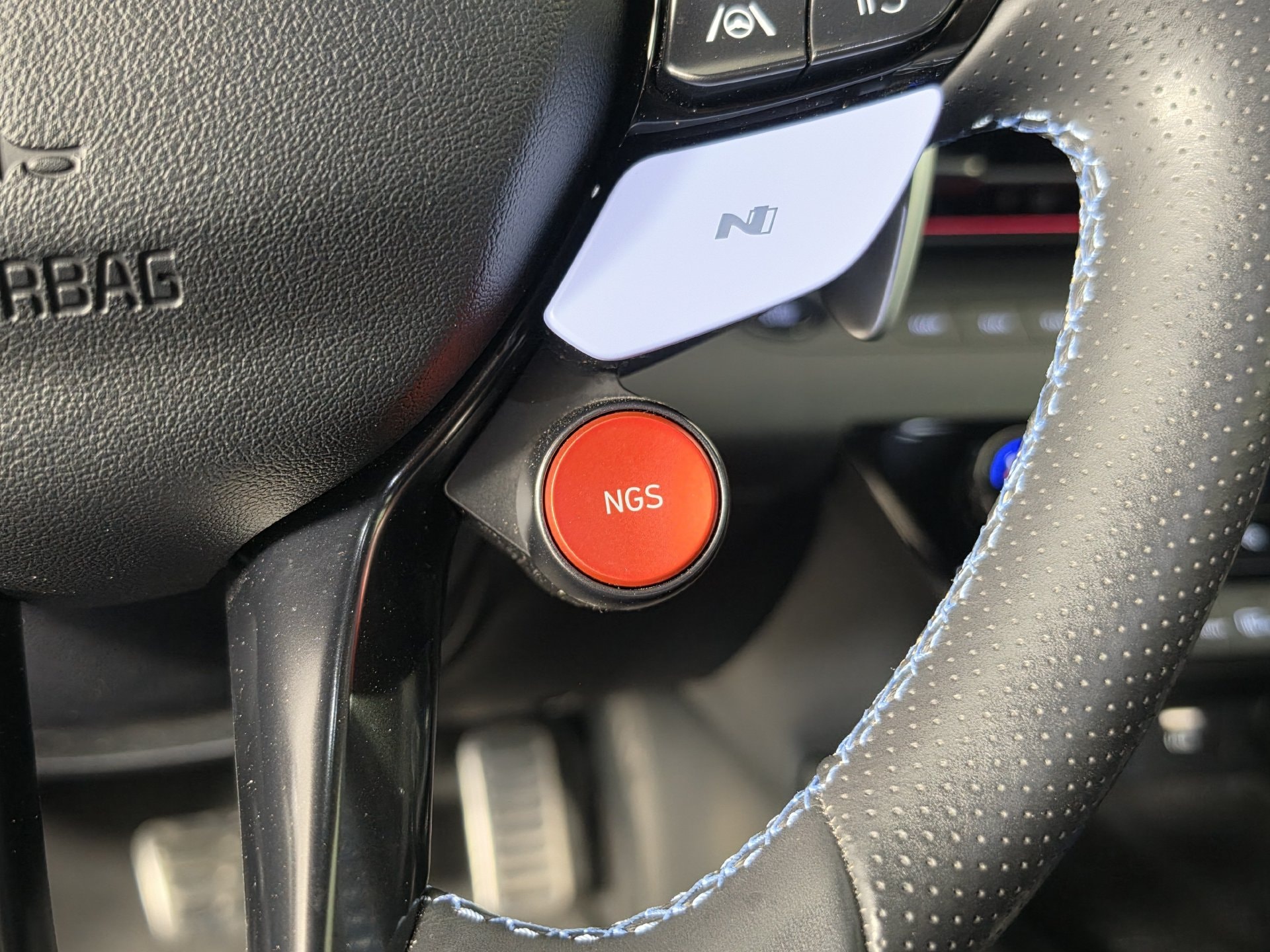 2023 Hyundai Elantra N - Photo 11
