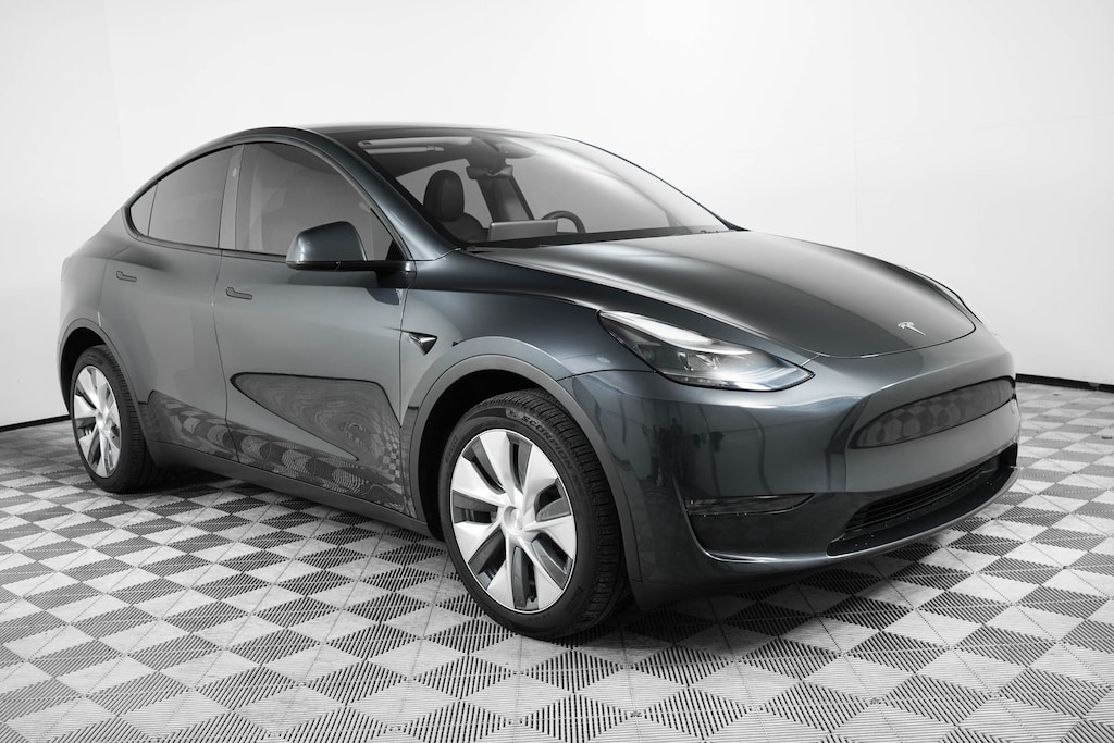 Used 2024 Tesla Model Y Long Range SUV