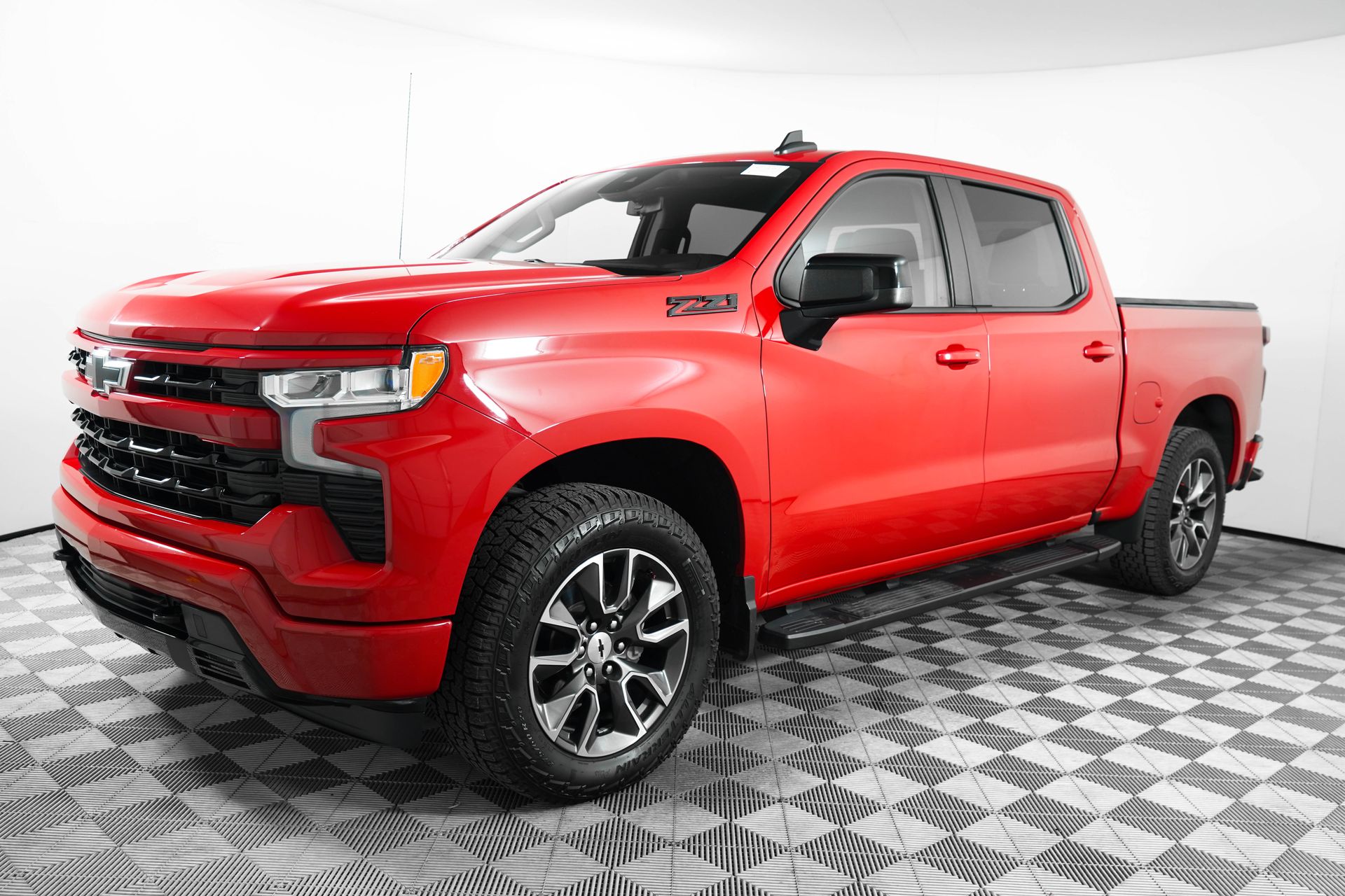 2023 Chevrolet Silverado 1500 RST photo 3