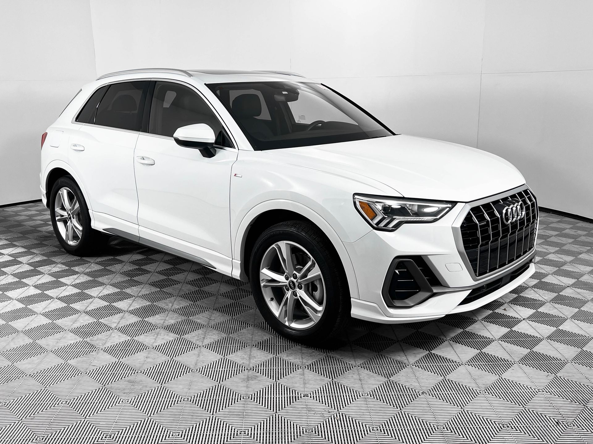 2022 Audi Q3 S Line Premium Plus's photo