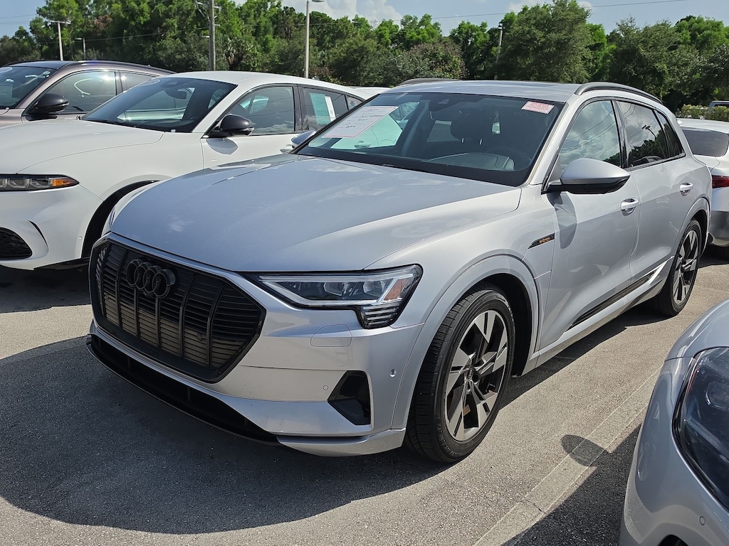Used 2022 Audi e-tron Premium SUV
