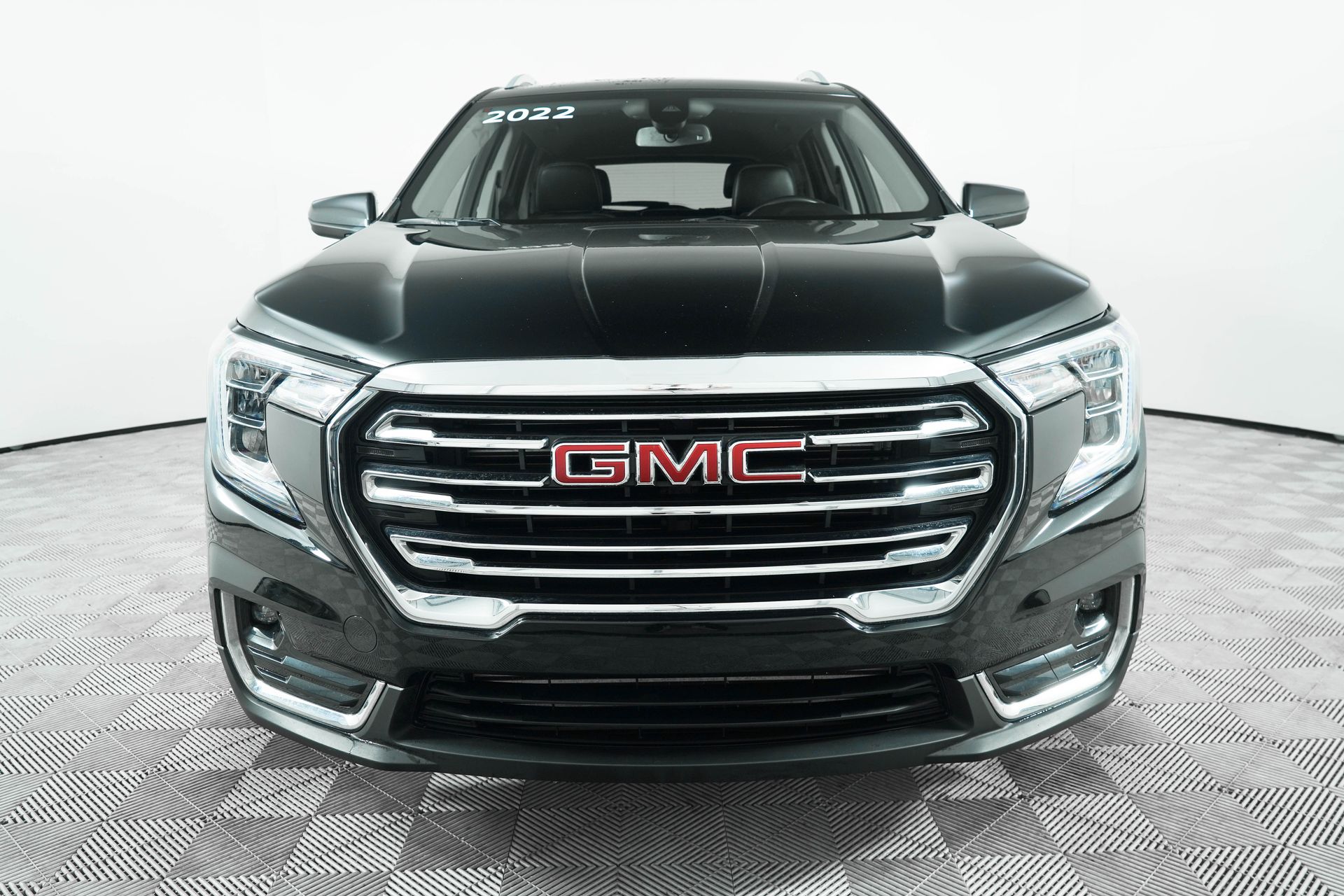Used 2022 GMC Terrain SLT with VIN 3GKALPEV9NL164743 for sale in Stuart, FL