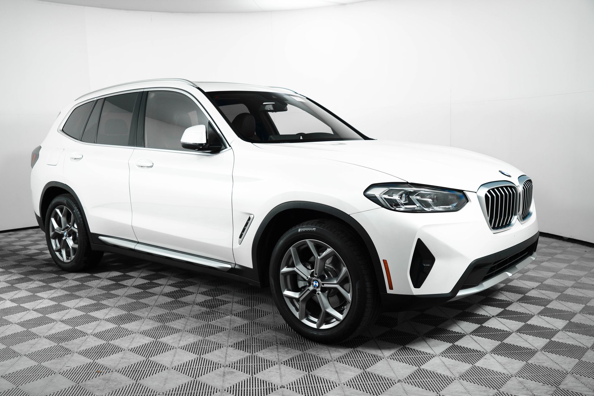 2023 BMW X3 30i