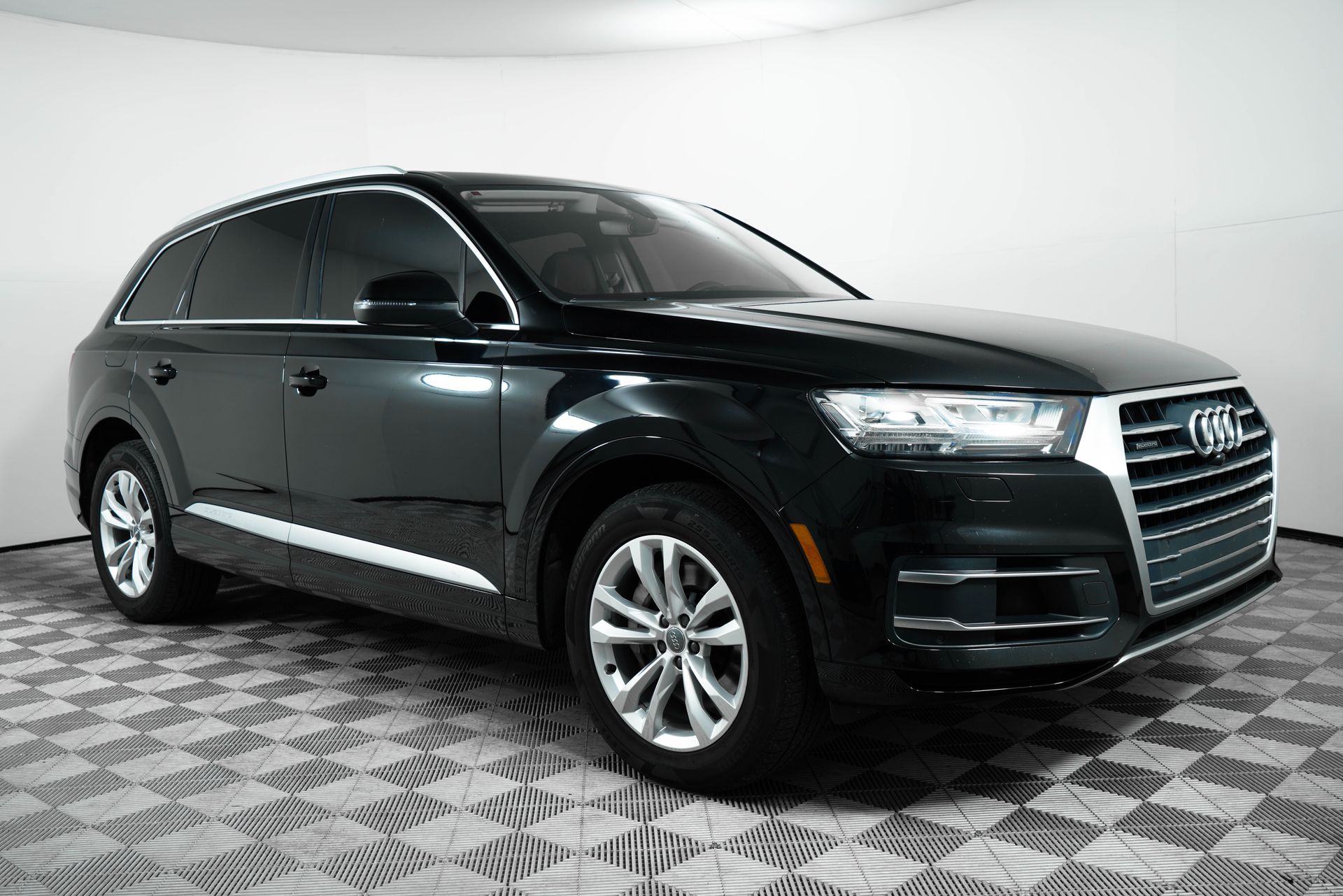 2019 Audi Q7 Premium Plus