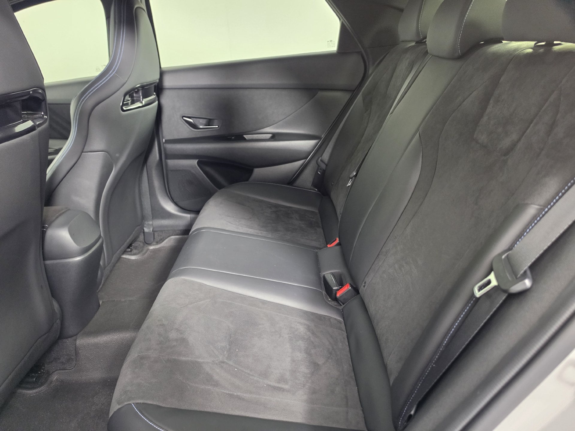 2023 Hyundai Elantra N - Photo 26