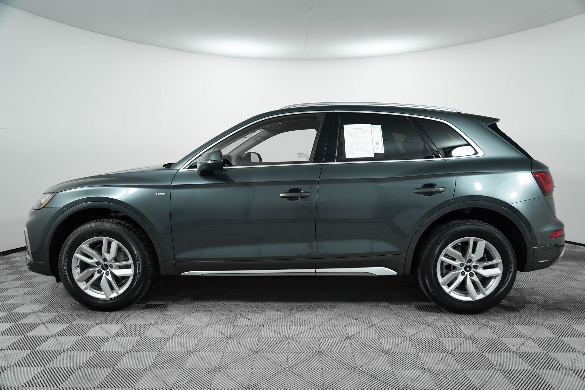 2023 Audi Q5 45 S line Premium photo 3
