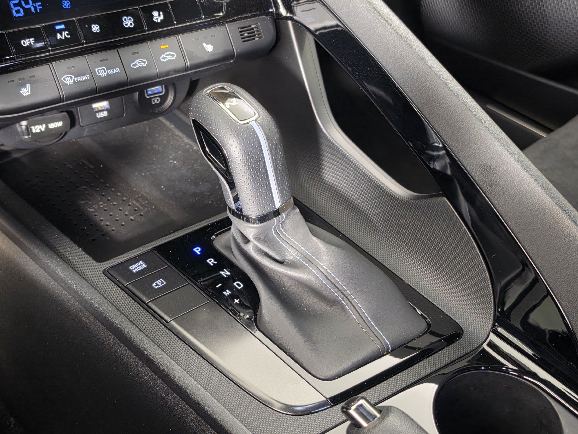 2023 Hyundai Elantra N - Photo 19