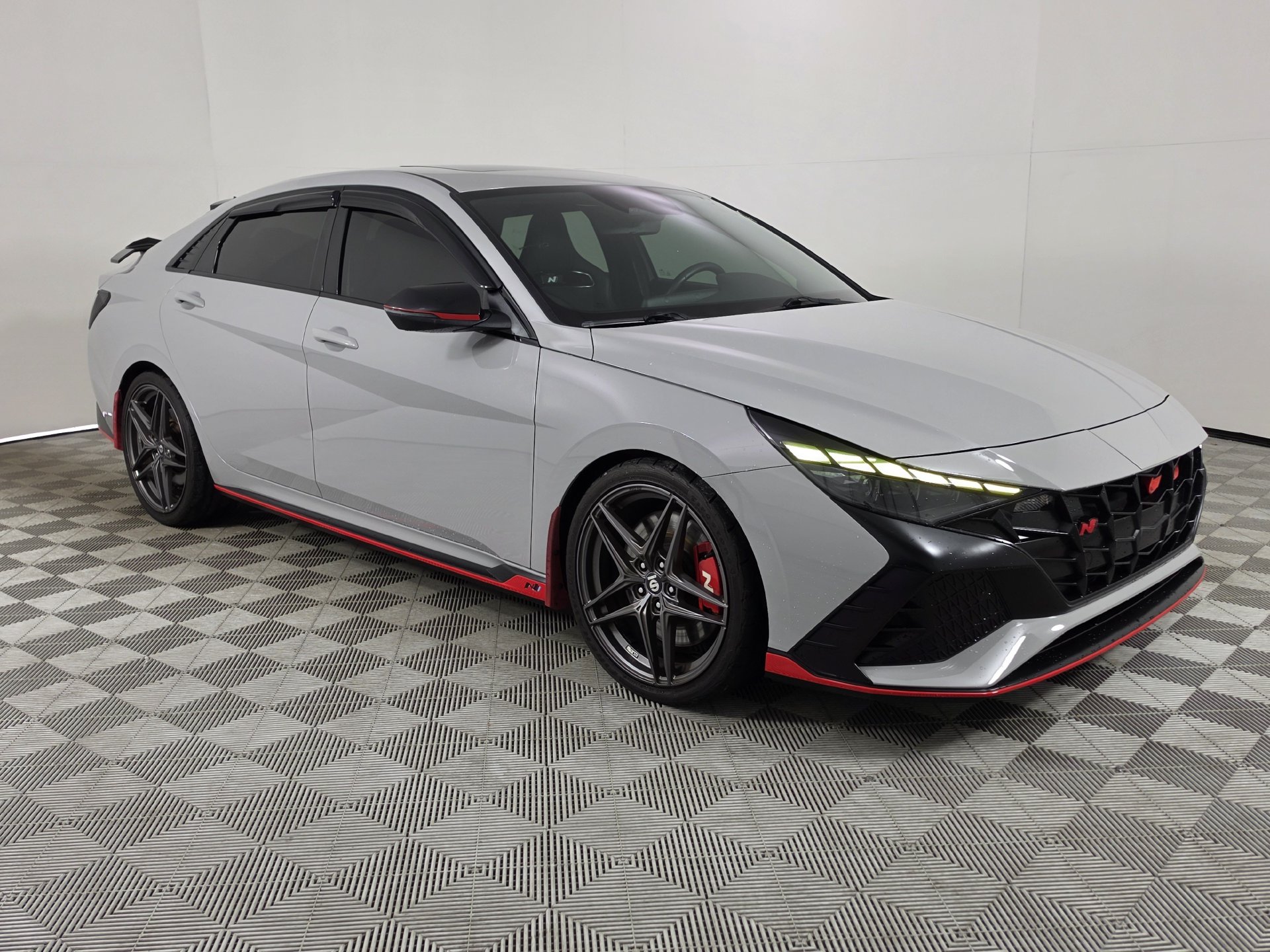 2023 Hyundai Elantra N - Photo 40