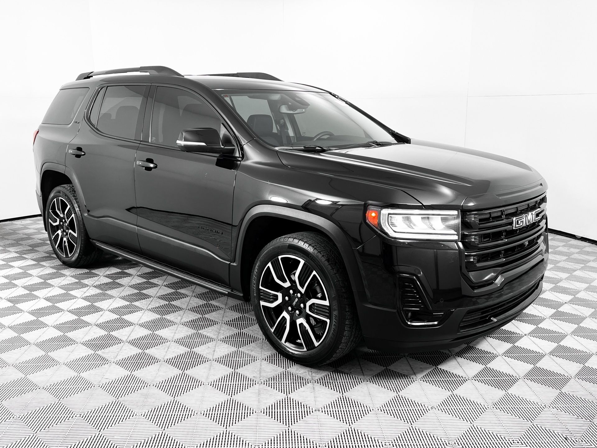 2021 GMC Acadia SLT's photo