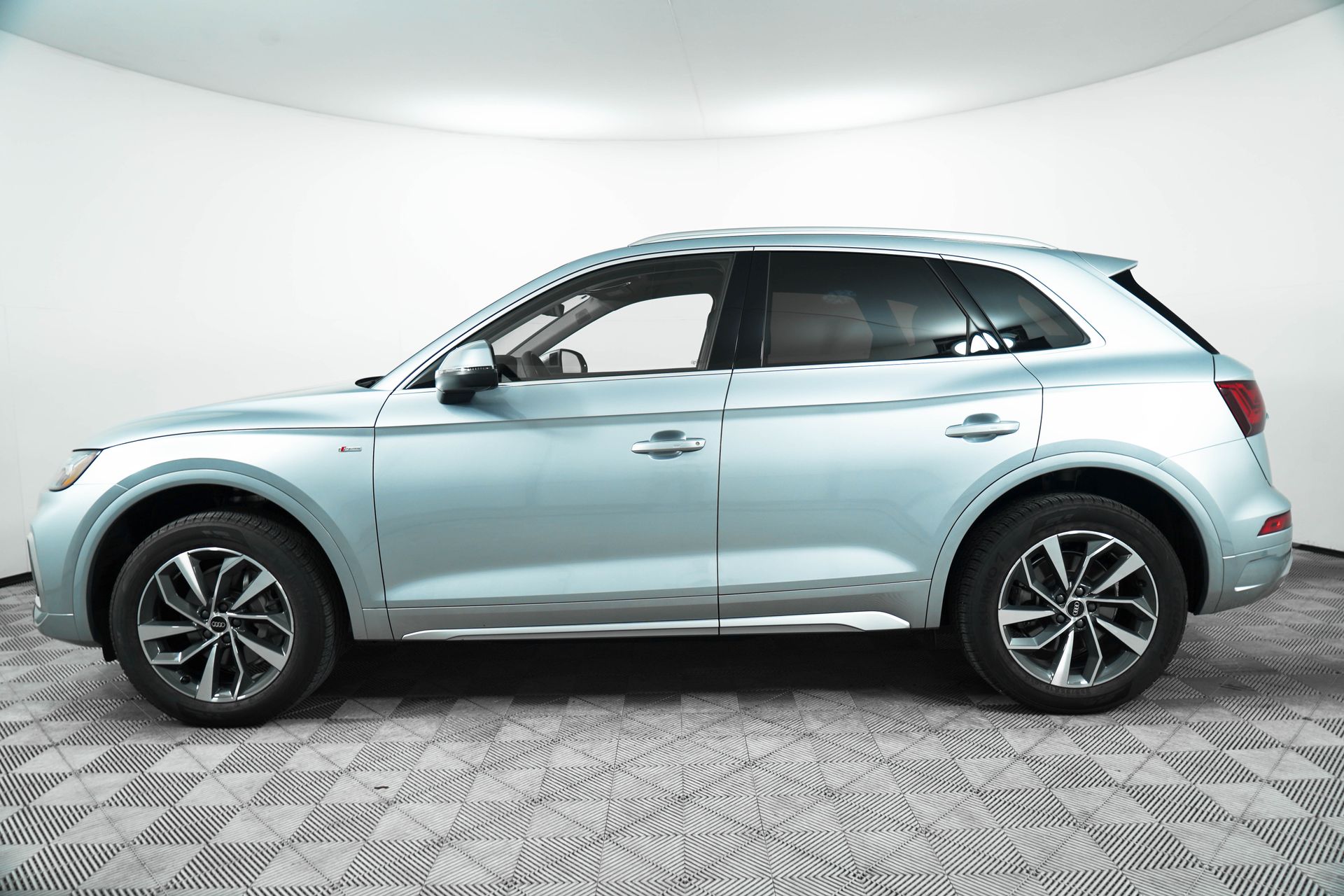 2023 Audi Q5 S line Premium Plus photo 4