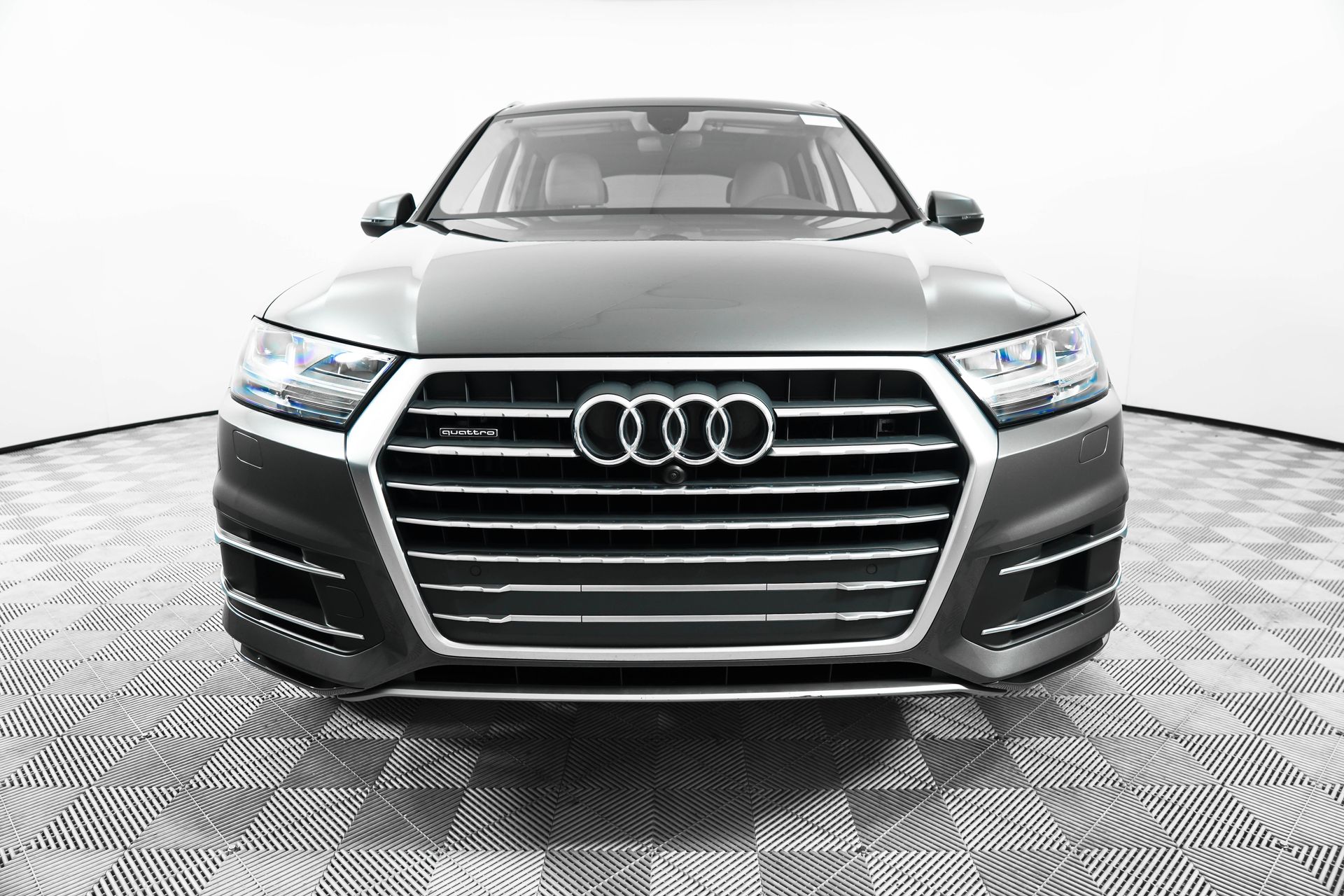 Used 2019 Audi Q7 Premium Plus with VIN WA1LHAF74KD014506 for sale in Stuart, FL