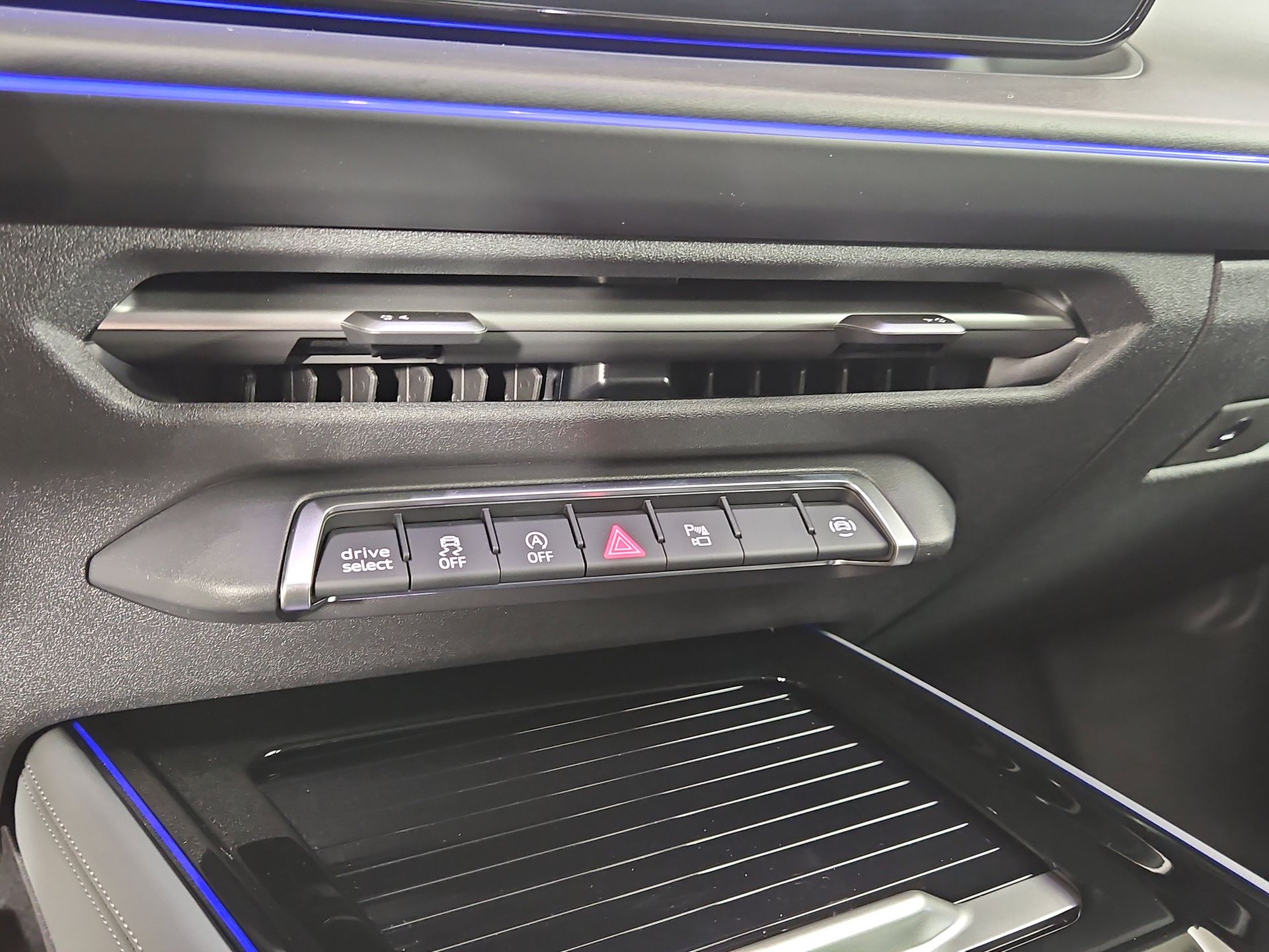 2026 Audi Q3 Base - Photo 32