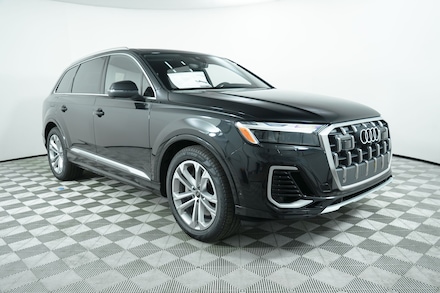 2025 Audi Q7 55 Prestige SUV