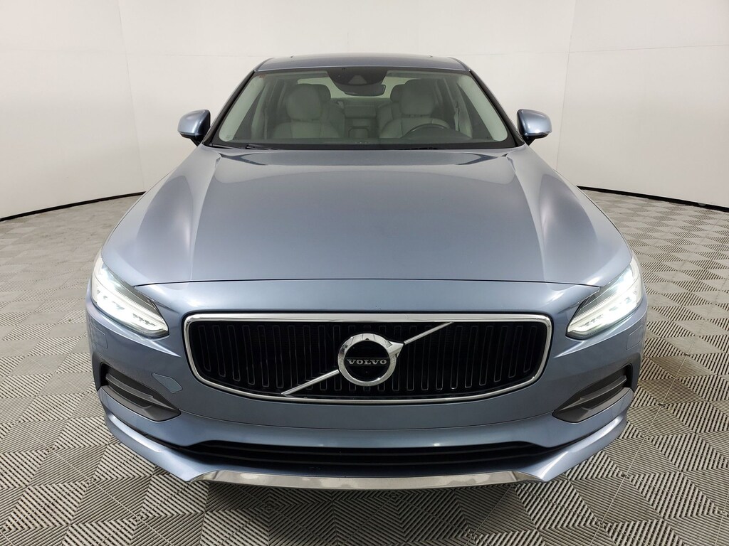 Used 2018 Volvo S90 T5 Momentum Sedan