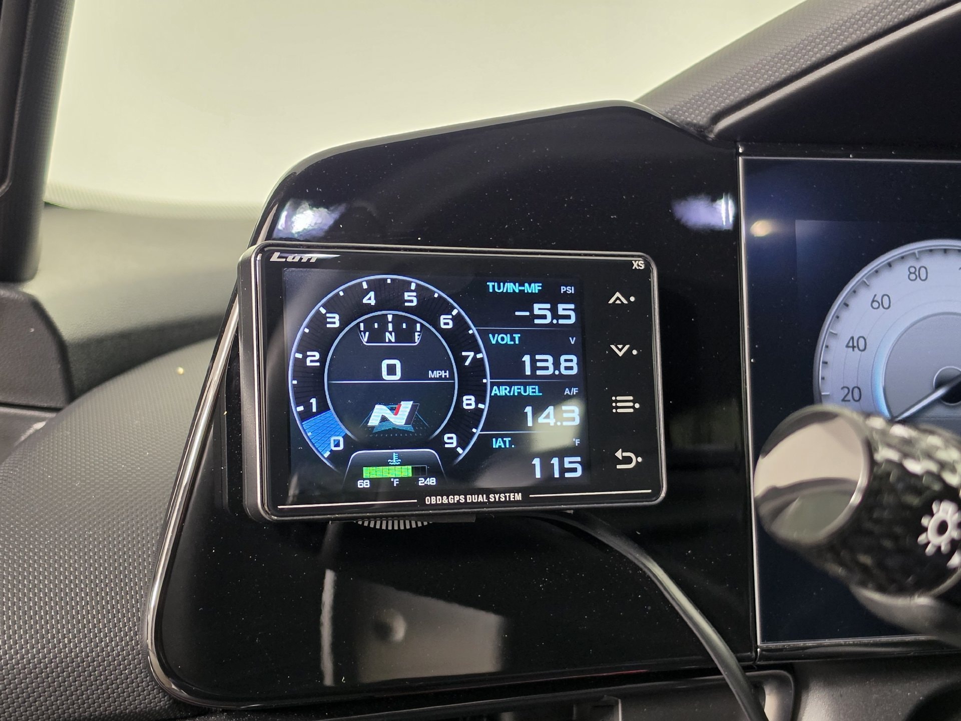 2023 Hyundai Elantra N - Photo 8