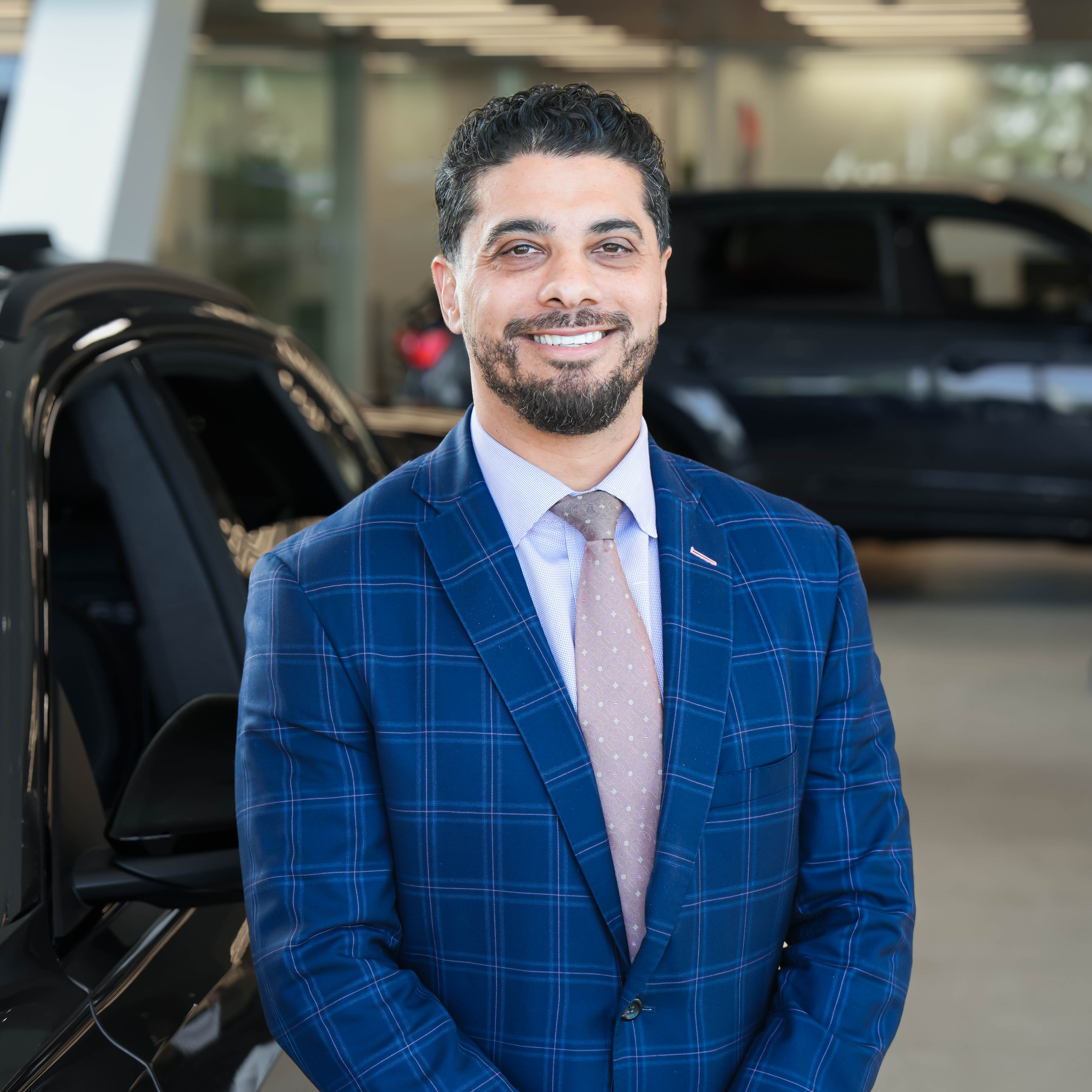 Staff member Mohammad Hamdan from ebe7bc92dde1