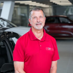 Staff member Michael Doneth from 91beb5f5ccdd