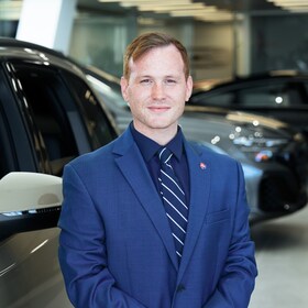 Staff member Zachary Kelly from 95bc87dbacd2