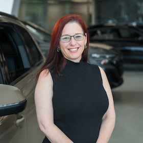 Staff member Stephanie Tweedy from 424c1fb01e66