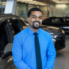 Staff member Nicoli McCarthy from 95bc87dbacd2