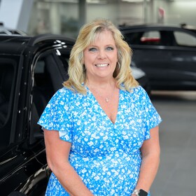 Staff member Darla Wood from 424c1fb01e66
