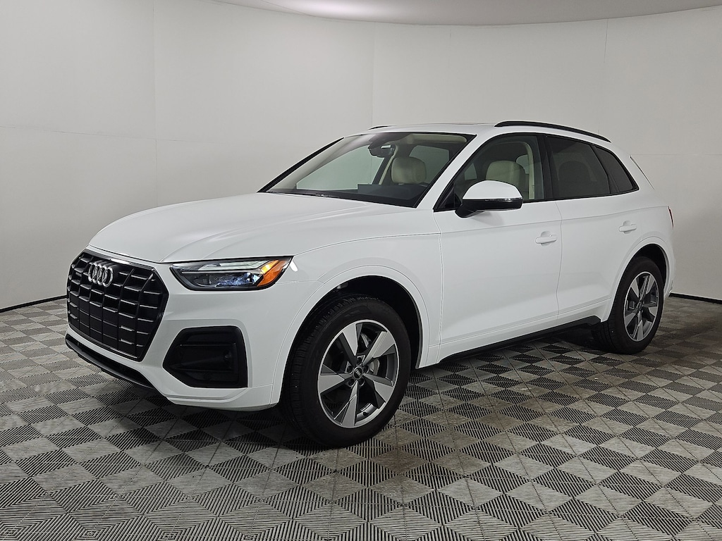 Used 2025 Audi Q5 40 Premium SUV