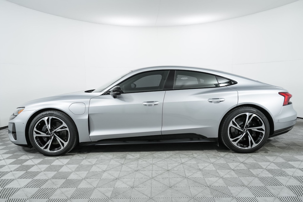 Used 2022 Audi e-tron GT Prestige Sedan