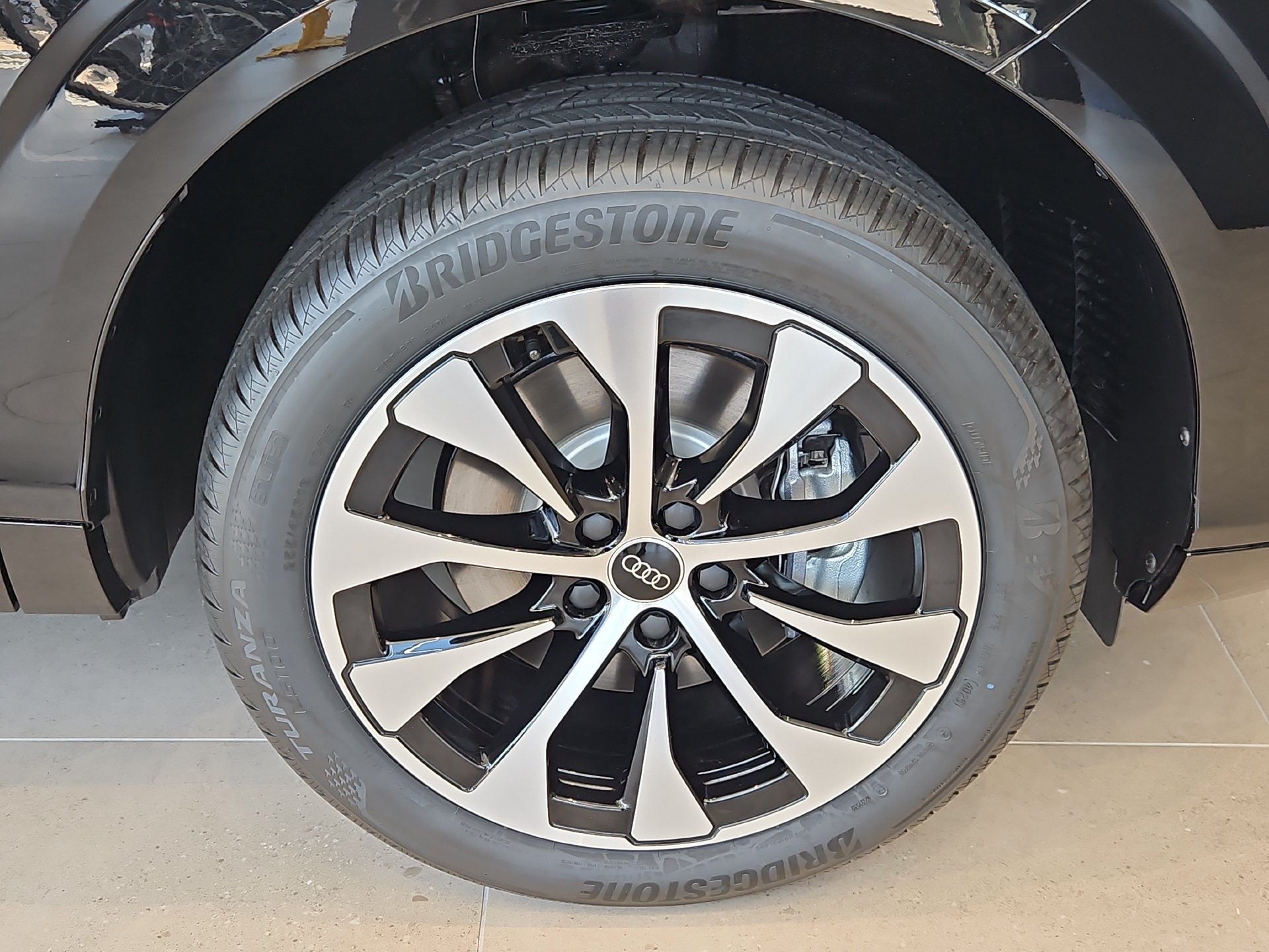 2026 Audi Q3 Base - Photo 9