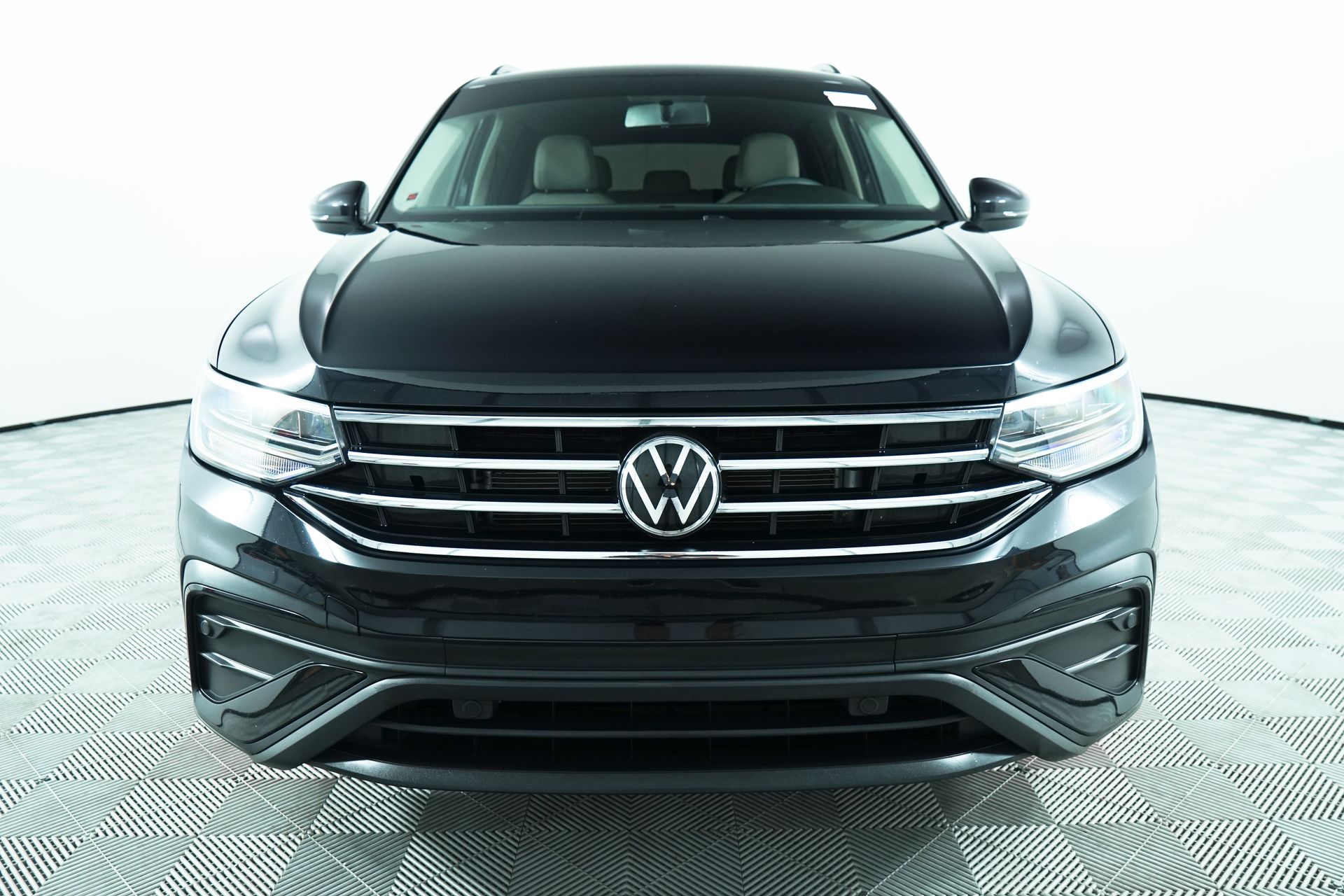 Used 2022 Volkswagen Tiguan S with VIN 3VV1B7AX6NM005678 for sale in Stuart, FL