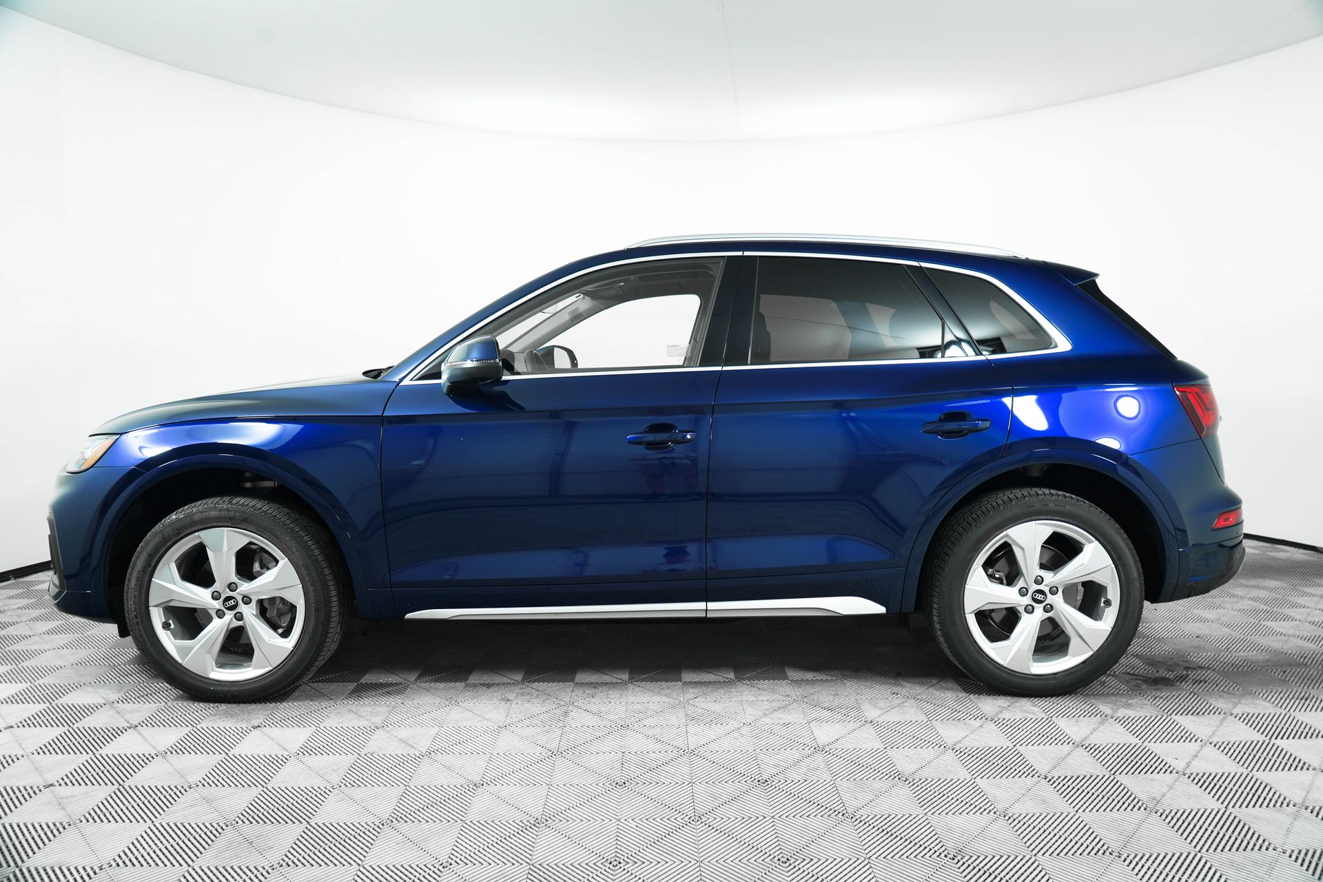 2021 Audi Q5 45 Premium Plus photo 4