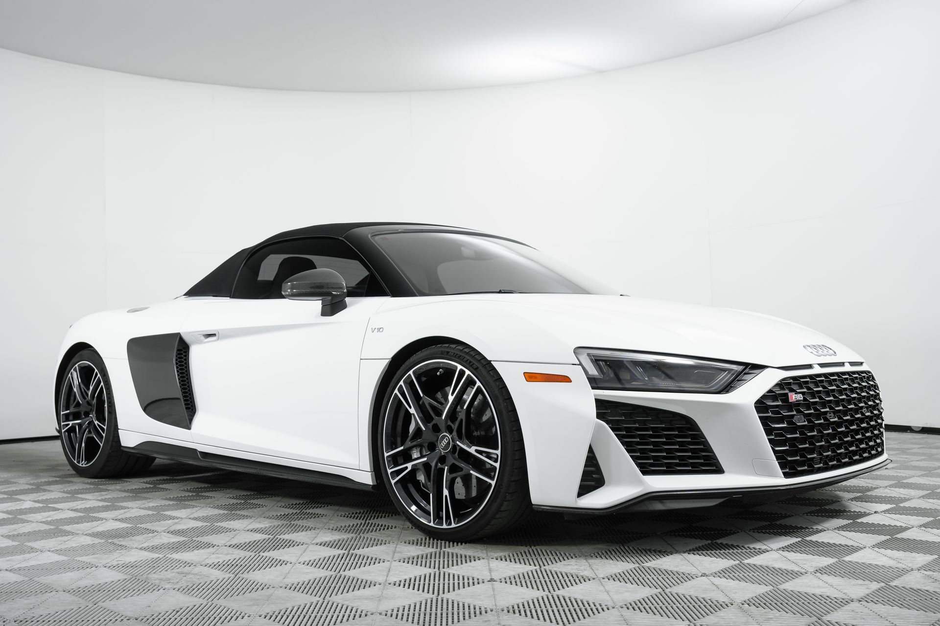 Used 2023 Audi R8 Performance with VIN WUA4BCFX0P7900516 for sale in Stuart, FL