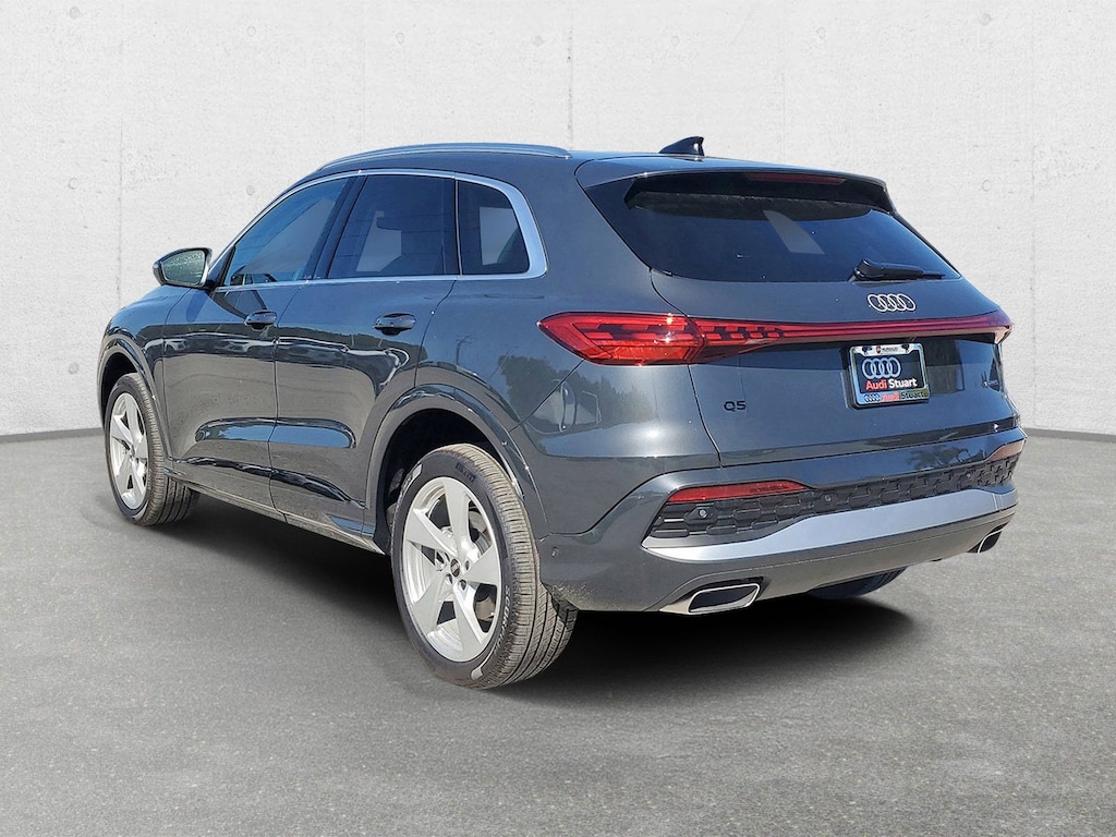 New 2025 Audi Q5 2.0T Premium SUV