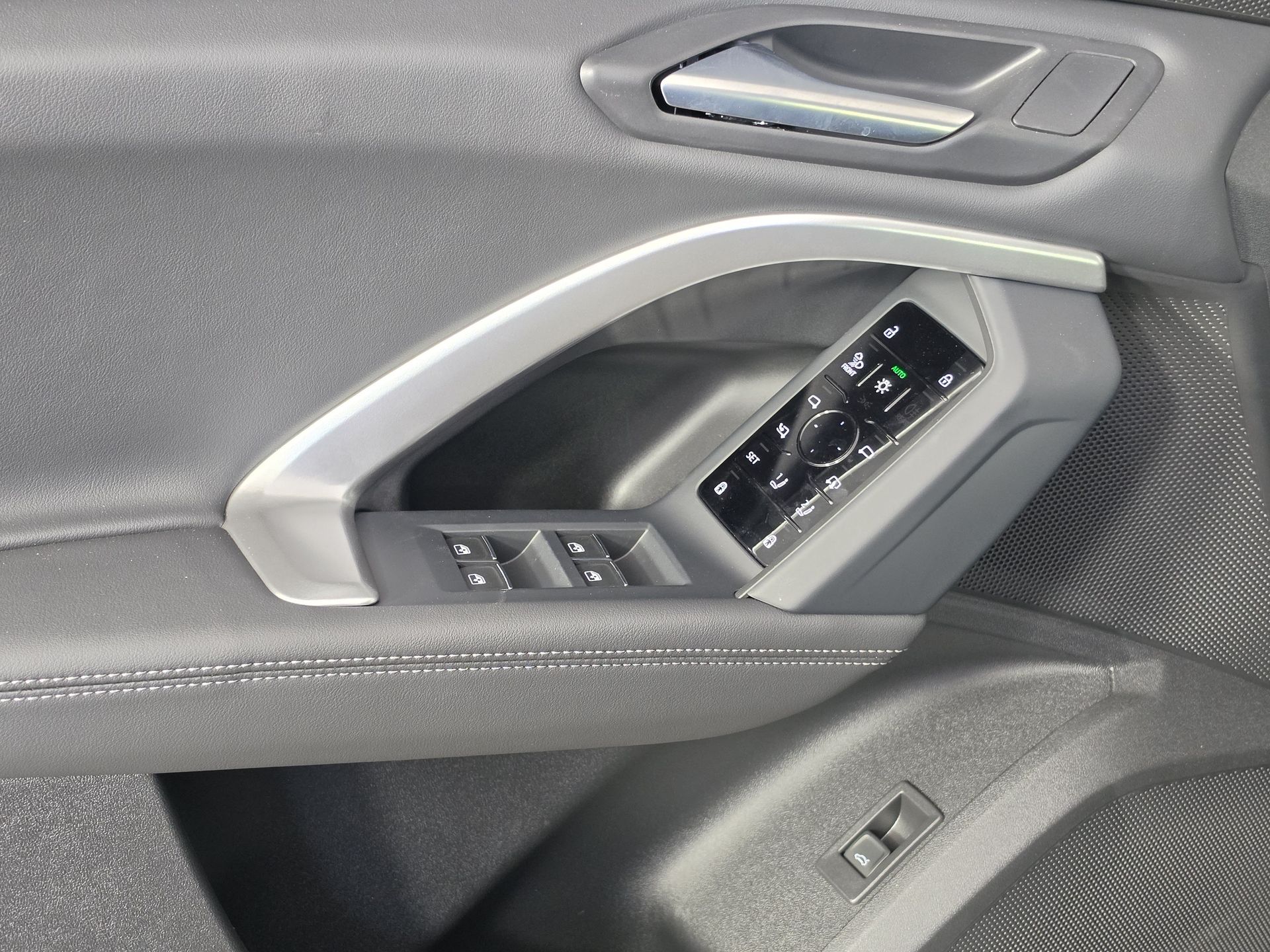 2026 Audi Q5 Sportback Premium Plus - Photo 17