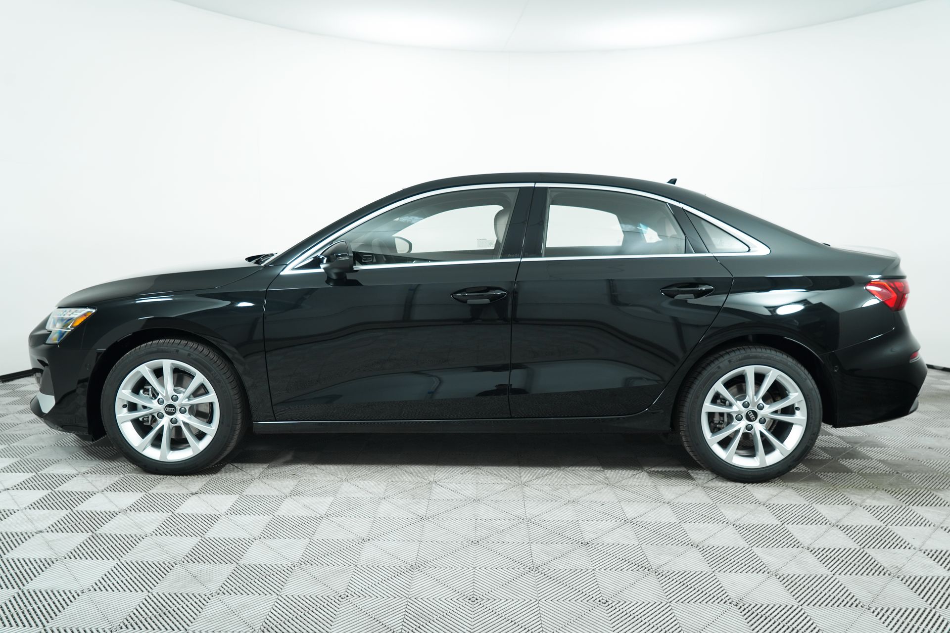 2025 Audi A3 2.0T Premium photo 4