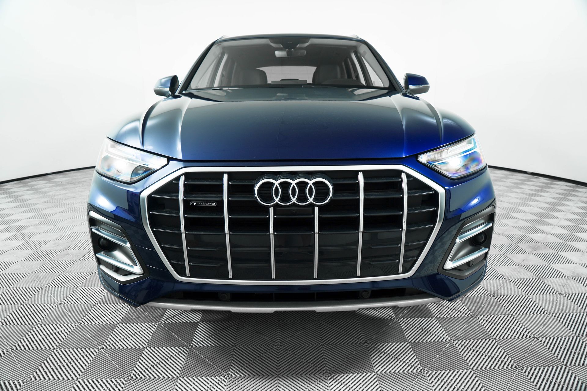 2021 Audi Q5 45 Premium Plus photo 2