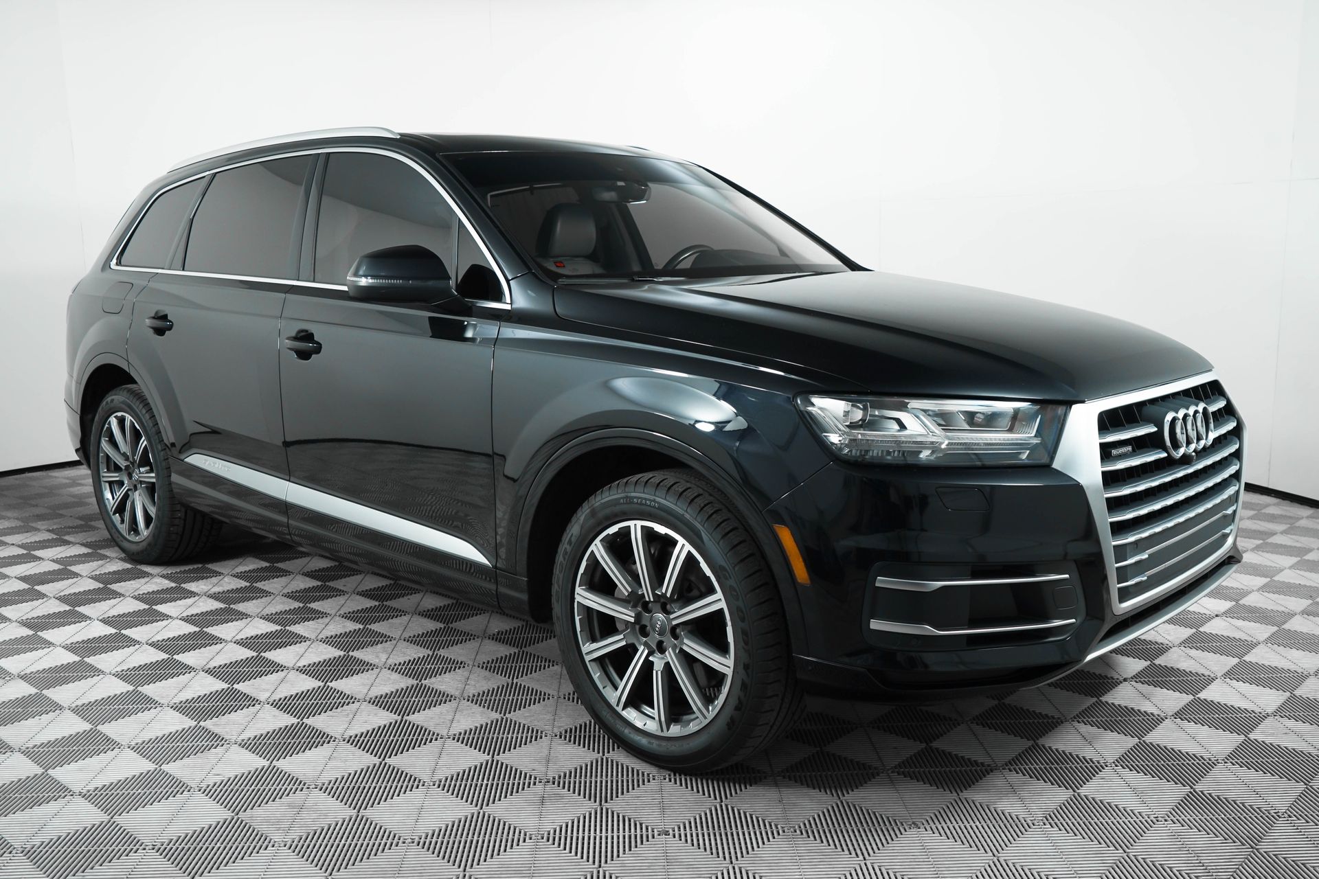 2019 Audi Q7 Premium Plus