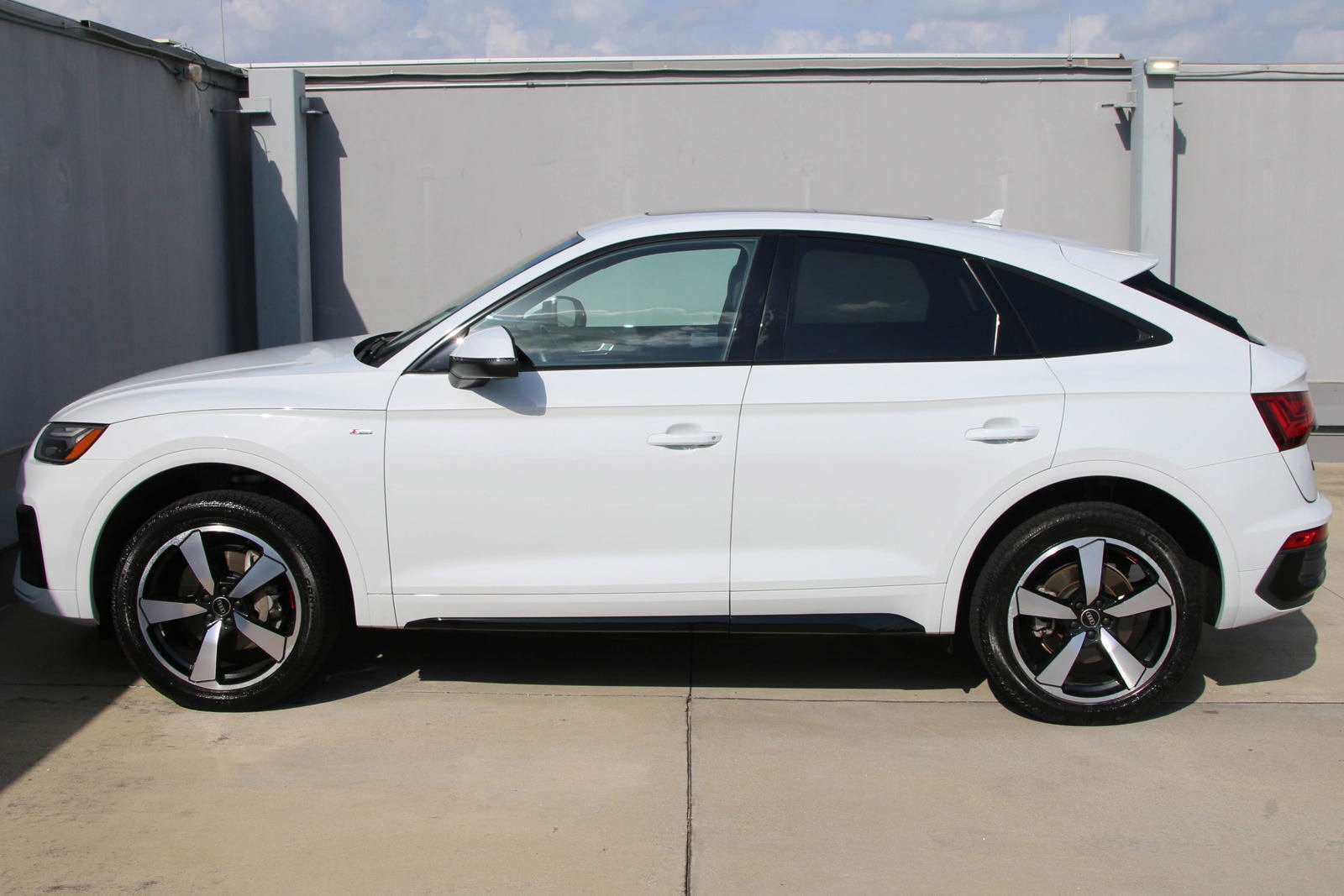 Certified 2023 Audi Q5 Sportback Premium Plus with VIN WA15AAFY7P2110090 for sale in Sugar Land, TX