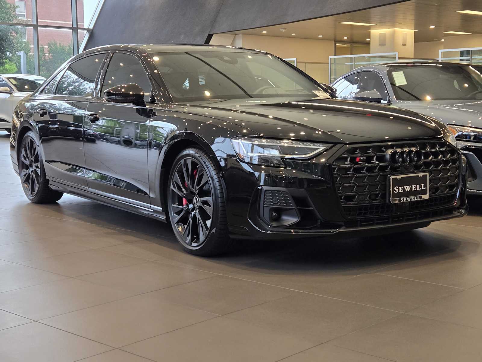 2025 Audi S8 4.0T photo 2