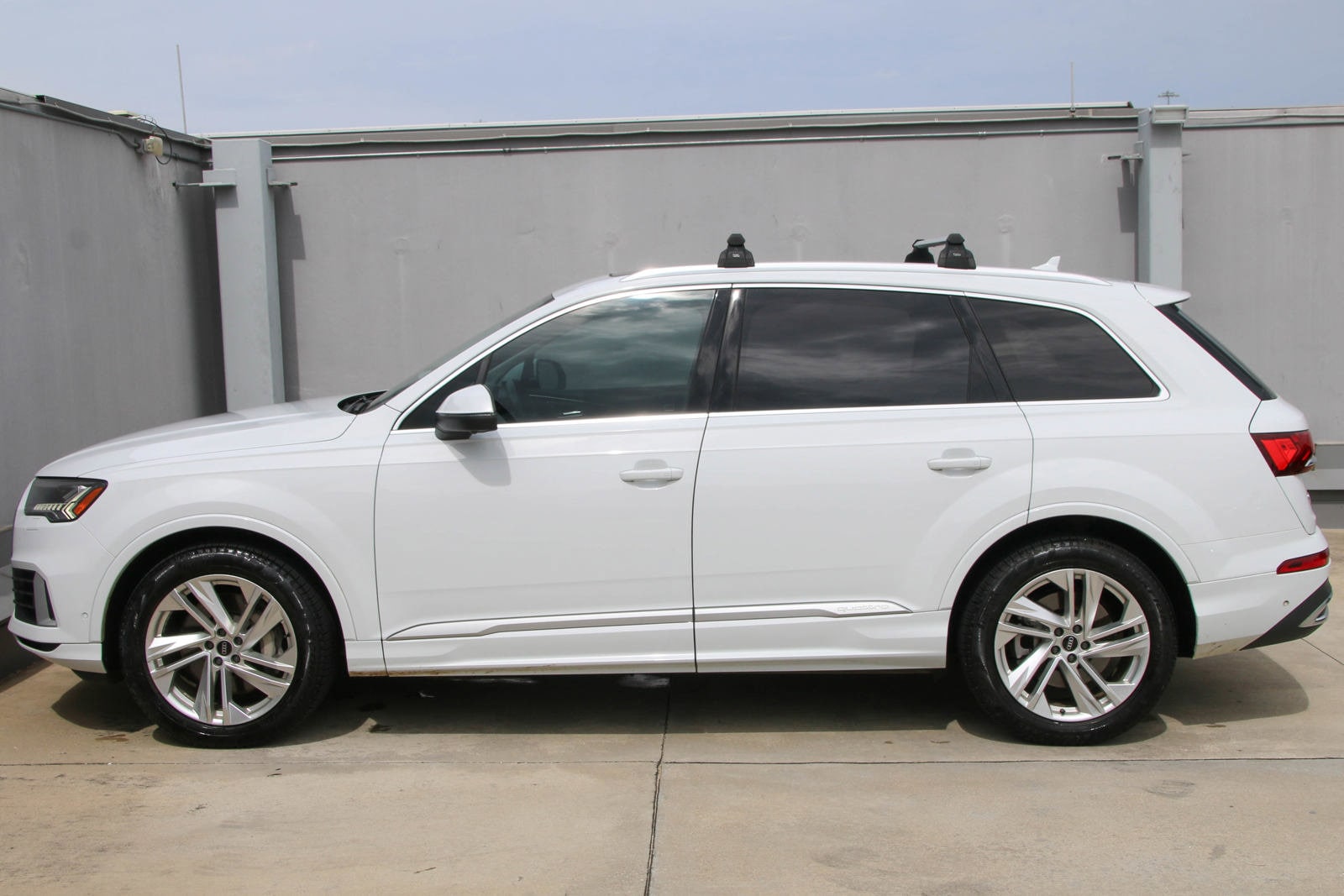 Used 2021 Audi Q7 Prestige with VIN WA1VXAF79MD036872 for sale in Sugar Land, TX