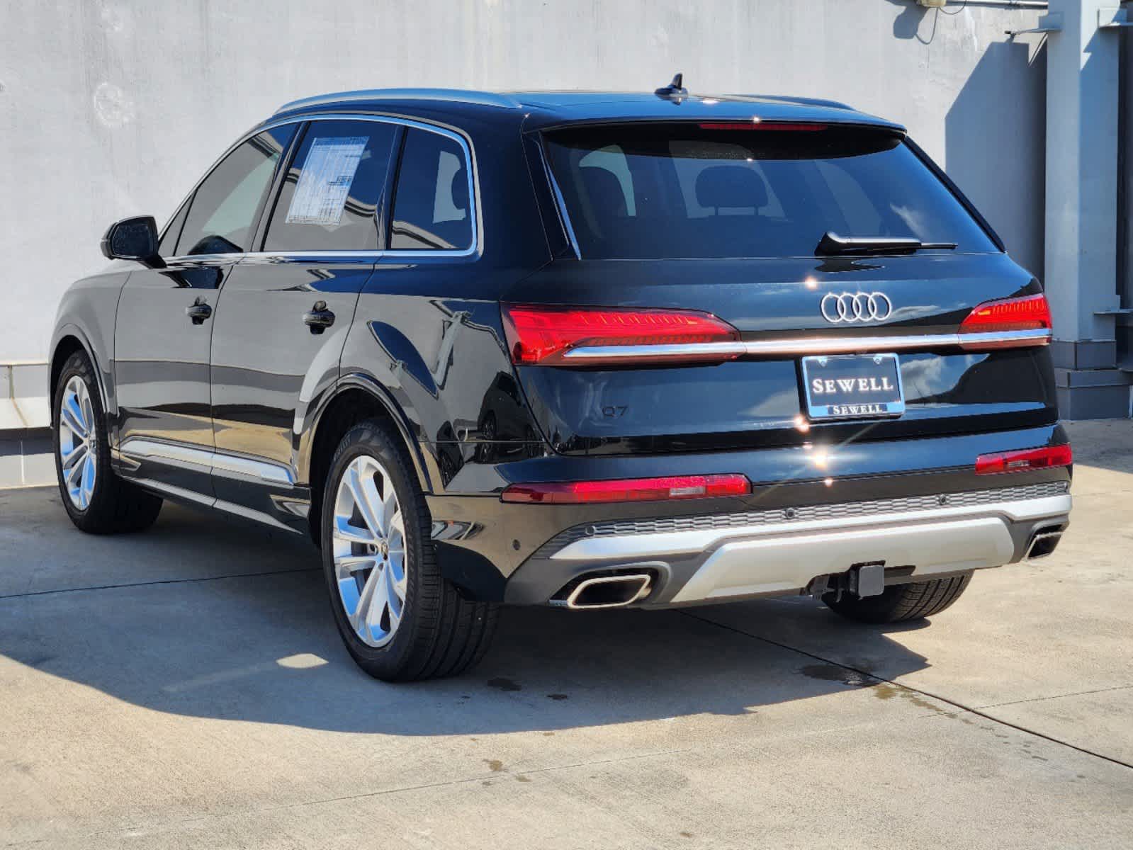 2025 Audi Q7 55 Premium photo 4