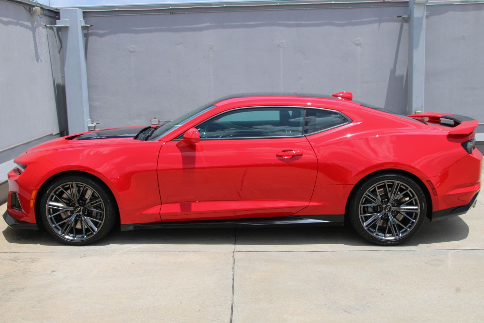 Used 2024 Chevrolet Camaro ZL1 with VIN 1G1FK1R61R0102222 for sale in Sugar Land, TX