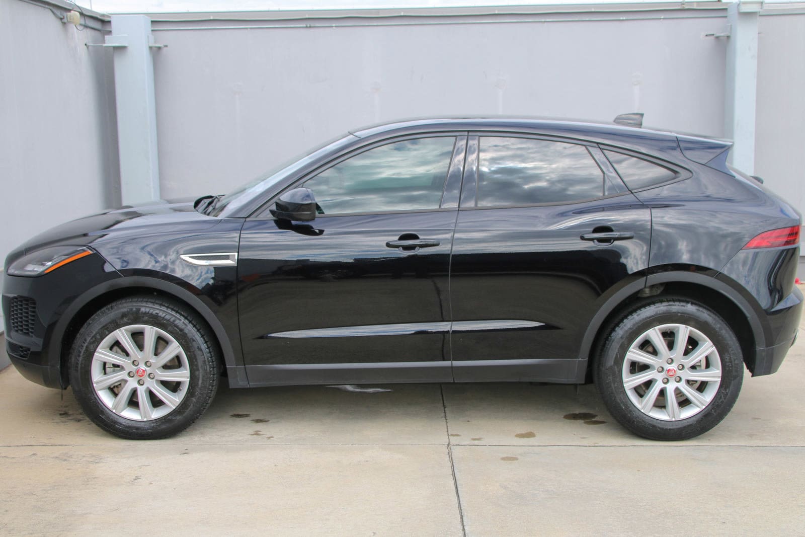 Used 2020 Jaguar E-PACE Base with VIN SADFK2FX8L1011576 for sale in Sugar Land, TX