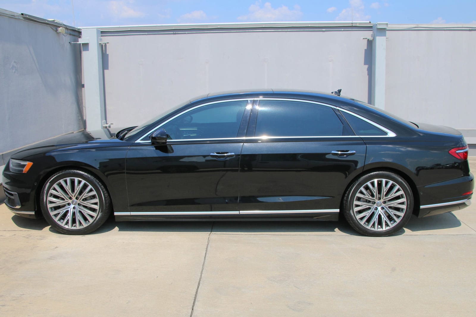 Used 2019 Audi A8 Base with VIN WAU8DAF83KN007098 for sale in Sugar Land, TX