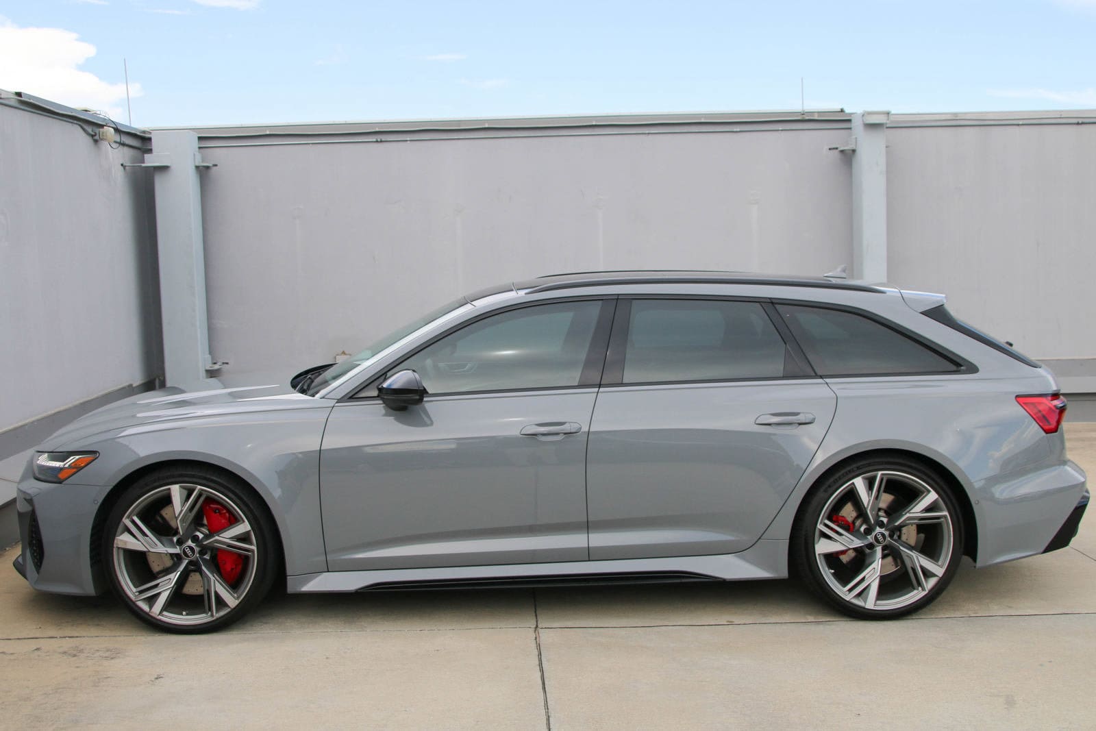 Used 2021 Audi RS 6 Avant Base with VIN WUA1CBF27MN905850 for sale in Sugar Land, TX